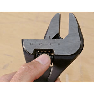 Llave ajustable Beta 111EN, rotación izquierda, con escala graduada, 100-450mm - Product Image 3