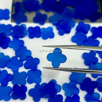 Agate bleue trèfle à quatre feuilles, Agate fleur bleue pour la fabrication de bijoux, Pierre d'agate bleue, Prix de l'agate bleue, Onyx saphir trèfle à quatre feuilles