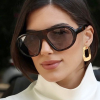 Lunettes de soleil rétro surdimensionnées style pilote pour femme, nouvelle tendance 2026, monture écaille de tortue, verres plats jaunes, pour la conduite, vintage, monobloc