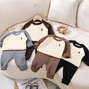 เซ็ตเสื้อสเวตเตอร์2025ถักกางเกงผ้าฝ้ายสำหรับเด็กผู้ชายและเด็กผู้หญิงลายการ์ตูนหมีทารกแรกเกิด - Product Image 3