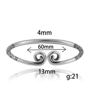 Yunnique Bracelet ouvert en acier titane unisexe, bijoux rétro en acier inoxydable 280714 - Product Image 5