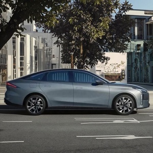 2024 Geely Galaxy L6 Euro VI Estándar de emisión EV Cuero ligero Interior ACC Control de crucero FWD Drive Nuevo eléctrico chino - Product Image 3