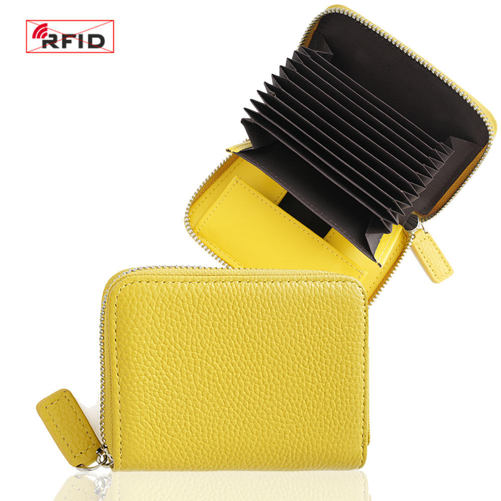 สีเหลืองสดใส