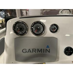 Barco NauticStar 2102 Legacy 2023 con Consola Central, Casco de Aluminio, Gasolina/Petróleo - Product Image 2