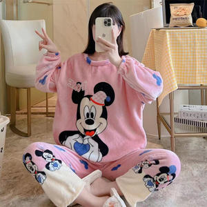 <span class=keywords><strong>Pijama</strong></span> de <span class=keywords><strong>Mickey</strong></span> Mouse para <span class=keywords><strong>Mujer</strong></span> de Otoño e <span class=keywords><strong>Invierno</strong></span>, de Dibujos Animados, Dulce, de Franela, Holgado y Lindo, Ideal para Estar en Casa - Product Image 1