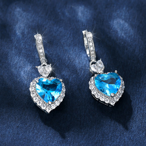 Orecchini pendenti da donna con pietra a forma di cuore blu, gioielli eleganti e alla moda - Product Image 1