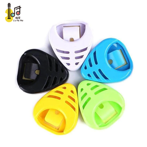 2023 nouvel article instruments de musique <span class=keywords><strong>plastique</strong></span> en forme de coeur coloré facile à coller guitare médiator étui accessoire à vendre - Product Image 2