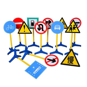 Vente en gros <span class=keywords><strong>de</strong></span> haute qualité populaire maternelle enfants éducatifs panneaux d'avertissement <span class=keywords><strong>de</strong></span> la circulation jouets préscolaire <span class=keywords><strong>signalisation</strong></span> routière - Product Image 1
