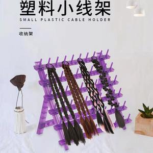 ชั้นวางวิกผมแบบตั้งโต๊ะ 54 ช่อง ยี่ห้อ Yiwu วัสดุ PP สีชมพู สีฟ้า สีม่วง สำหรับจัดเก็บอุปกรณ์ถักผมสำหรับผู้หญิง - Product Image 3