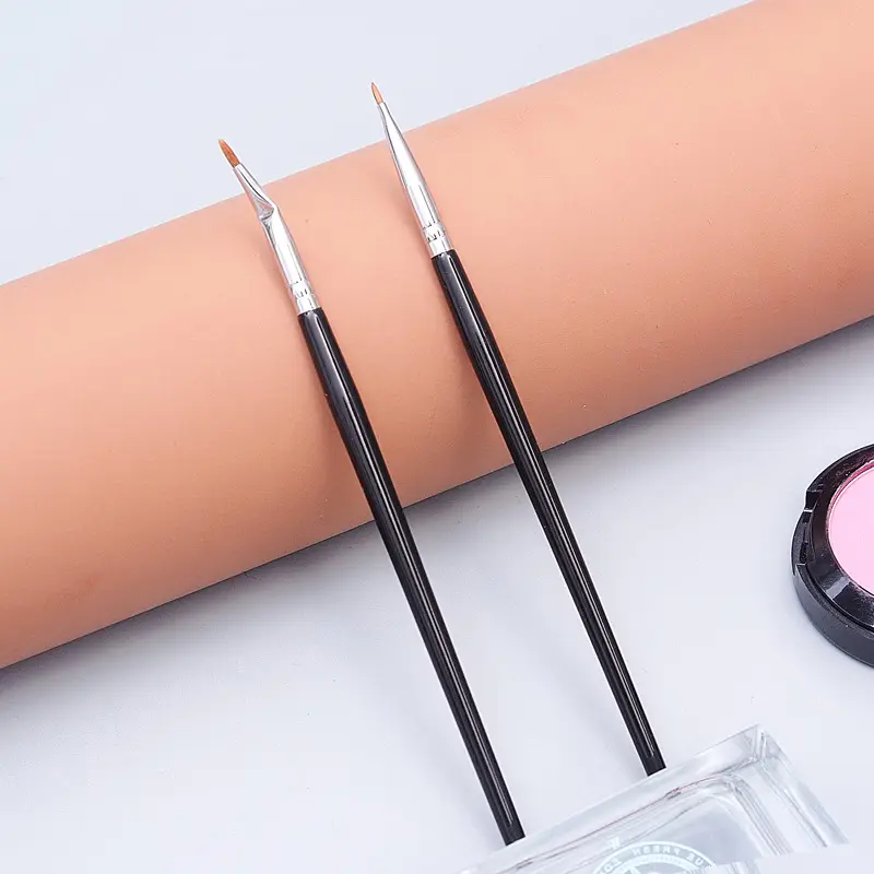 Applicatore di pennelli per Eyeliner sottile ad arco professionale etichetta privata pennello per Eyeliner a doppia estremità pratico pennello per Eyeliner piegato per gli occhi