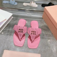 Sandales plates à fronces pour femmes, style décontracté, à bout ouvert, semelle souple, confortables pour l'été et le quotidien en extérieur