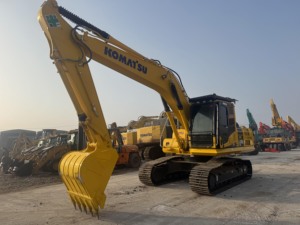Excavadora Komatsu PC210 usada, eficiente oruga hidráulica de 21 toneladas para construcción civil y desarrollo industrial - Product Image 6