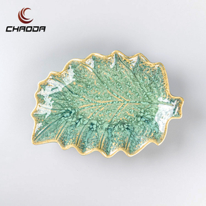 Jade Vert Irrégulier Unique <span class=keywords><strong>En</strong></span> <span class=keywords><strong>Forme</strong></span> <span class=keywords><strong>De</strong></span> <span class=keywords><strong>Feuille</strong></span> <span class=keywords><strong>En</strong></span> Céramique Sushi Snack Assiettes Plats Créatifs Assiettes Assiettes <span class=keywords><strong>En</strong></span> Porcelaine Ensembles <span class=keywords><strong>De</strong></span> Vaisselle - Product Image 6