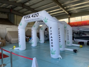 Gapura Inflatable Oxford 26 kaki yang Tahan Lama untuk Masuk dan Keluar, Dilengkapi Lampu LED Terintegrasi untuk Balap Triathlon dan Bersepeda - Product Image 6