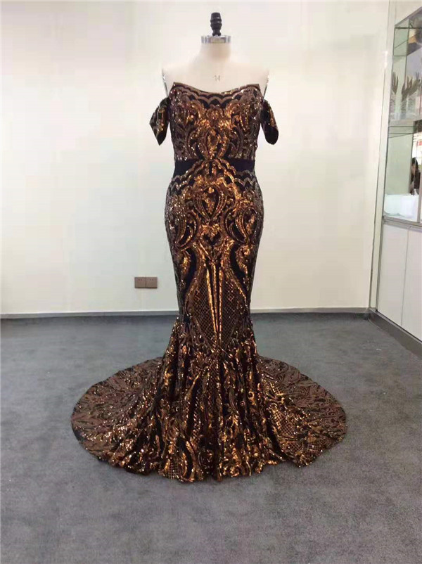 Shop Our 2023 Collection of Luxury Gold Black Evening Dresses Shop Our 2023 Collection of Luxury Gold Black Evening Dresses