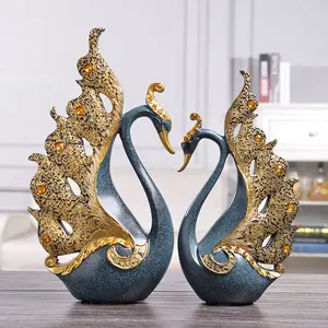 Großhandel kreative europäische 2pcs Set Swan LOVERS Einrichtung Harz Handwerk Skulptur Schwan Paare Hochzeit nach Hause dekorative Ornament