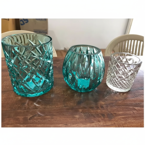 Conception unique votive hexagonale en verre taillé à la main disponible au prix de gros - Product Image 1