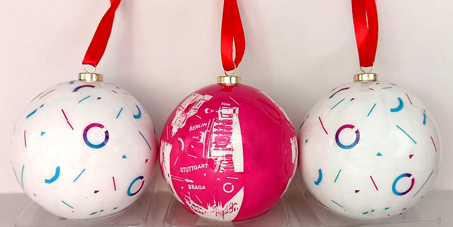 Red and green colors Christmas bell style
