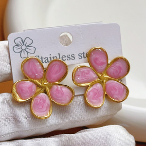 ต่างหูสแตนเลสทรงดอกไม้รูปกลีบดอกพลัมหลากสีสัน ต่างหูทรงหยดน้ำสำหรับผู้หญิง - Product Image 2