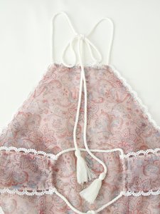 <span class=keywords><strong>Robe</strong></span> <span class=keywords><strong>longue</strong></span> vintage à volants superposés et col halter pour femme, collection 2026, idéale pour les vacances et les centres de villégiature, fabrication OEM/ODM par une usine chinoise - Product Image 3