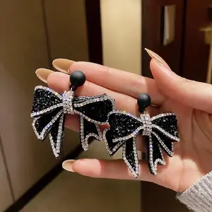 Daihe Hàn Quốc Phong Cách Đen Bowknot Dangle Bông Tai Vàng Mạ Rhinestone Đồ Trang Sức Cho Phụ Nữ Cho Đám Cưới Và Các Bên