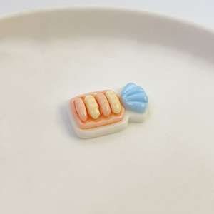 Mignon mini mixeur à pain en forme de four ustensile de cuisine coloré ensemble de breloques en résine pour bricolage artisanat accessoires de breloques - Product Image 5