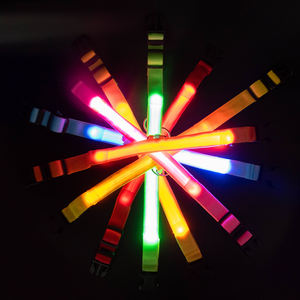 <span class=keywords><strong>Collar</strong></span> reflectante para mascotas con luz intermitente a prueba de agua personalizado ajustable USB tipo C recarga <span class=keywords><strong>collar</strong></span> luminoso LED de lujo para perros - Product Image 4