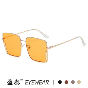 Lunettes de soleil carrées, monture en métal, verres bleu clair, UV400, unisexe - Product Image 3