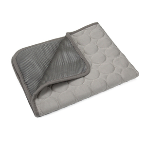 Tapis de refroidissement d'été pour animaux de compagnie-Lit pour chien et chat en soie de glace avec coussin en gel, coussin de refroidissement en latex respirant pour les fournitures pour animaux de compagnie par temps chaud - Product Image 6