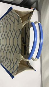 Sac fourre-tout en toile Lilalila, élégant et robuste, avec poignées et fond résistants, tendance et sans cruauté, noir et bleu - Product Image 4