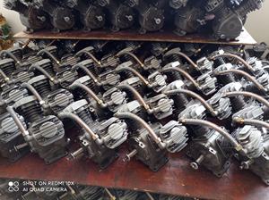 Pompe à air comprimé en fonte italienne <span class=keywords><strong>De</strong></span> Type SY-T155 approuvée CE, deux étapes, pièces <span class=keywords><strong>De</strong></span> compresseur - Product Image 4