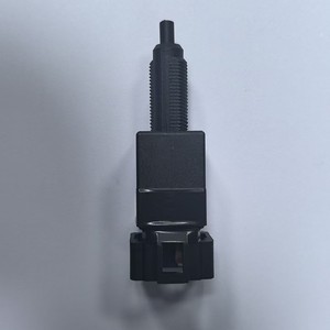 Interruptor de luz de freno Hino 84340-2180 para camión, pieza de repuesto - Product Image 2