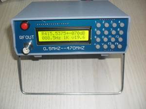 Hoge Frequentie Rf Signaal Bron 0.5-470Mhz Rf Signaal Generator Meter <span class=keywords><strong>Tester</strong></span> Voor <span class=keywords><strong>Fm</strong></span> Radio - Product Image 2