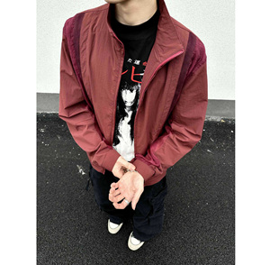 Chaqueta deportiva cortavientos de nailon ligera para hombre, venta al por mayor, chaqueta de chándal para correr de verano informal de Color rojo en contraste, ropa de invierno - Product Image 1