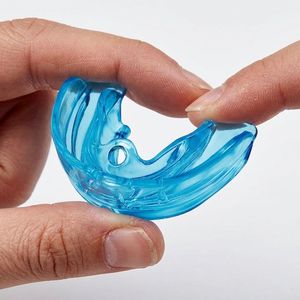 <span class=keywords><strong>Appareil</strong></span> orthodontique professionnel de qualité alimentaire pour l'alignement des dents, <span class=keywords><strong>anti</strong></span>-<span class=keywords><strong>ronflement</strong></span>, avec étui et manuel d'utilisation - Product Image 1