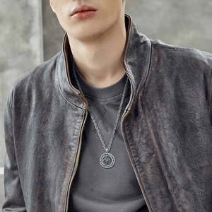 Collier pendentif vintage en argent sterling 925 avec tête de loup viking, runes nordiques celtiques anciennes, nacre de Changda - Product Image 6