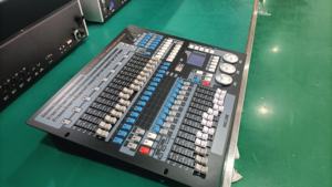 Kingkong 1024-Channel DMX512 Metal Lighting Control Console with <b>Fog</b> <b>Machine</b> and Lighting Adjustment Functions for Gaming - Product Image 6