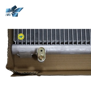 Condensador de Aire Acondicionado para Tractores Kubota M11XDTC 3P200-50040 3P20050040 - Product Image 3