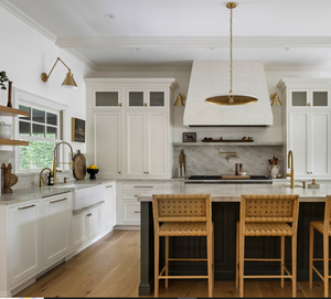 CBMMart Armoire de cuisine moderne américaine en bois massif de style populaire Armoire de cuisine en placage de bois de chêne blanc - Product Image 2