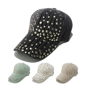 HZM-24585 nuovo stile Casual alla moda cappellini da Baseball con perline e borchie in velluto a coste cappelli per uomo e donna - Product Image 2