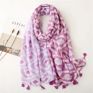 Wholesale fashion women spring and summer scarf with amazing patterns windscreen sunscreen soft lady shawl&scarves