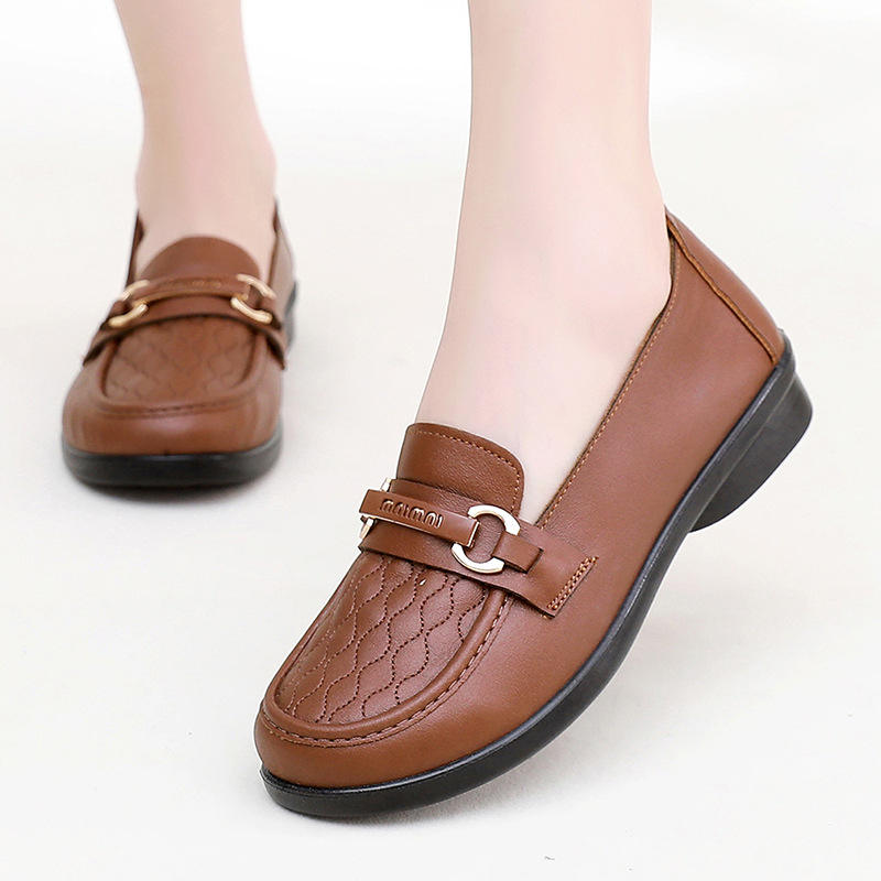 สีน้ำตาล