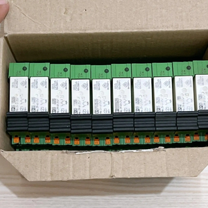 Nuevo Módulo de expansión de relé de seguridad PLC original a estrenar 2981800-24DC/ESD/4X1/30- - Product Image 2