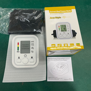 Tensiomètre électronique de type bras à <span class=keywords><strong>prix</strong></span> d'usine pour usage domestique et hospitalier - Product Image 5
