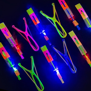Juguete de Tirachinas con Luz LED Brillante, Divertido Juego Elástico para Niños, Regalo para Fiestas con Flechas de Goma Luminosas, Tirachinas, Catapulta - Product Image 3