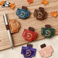 Marque-page personnalisé en cuir magnétique avec 26 lettres, porte-stylo, marque-page personnalisé