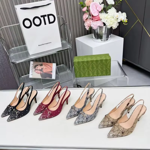 Sandalias de tacón alto de lujo para mujer 2026 con diseño de diseñador, punta abierta, talón descubierto y hebilla de caballo con diamantes de imitación - Product Image 1