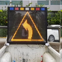 Panneau de circulation LED dynamique pour véhicule extérieur TRFICO en aluminium avec panneau variable pour l'affichage de messages variables