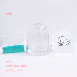 बच्चों के लिए 5*5*6 सेमी DIY स्नोग्लोब, क्रिसमस कला शिल्प के लिए प्लास्टिक शिल्प आपूर्ति, बच्चों को अपनी खुद की तस्वीर पेंट करने के लिए प्रोत्साहित करती है - Product Image 2