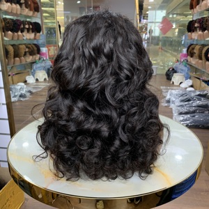 Perruque 100% Cheveux Humains Naturels, Perruque Lace Front 13x4 en Cheveux Humains, Perruques Ondulées Grade 12A en Cheveux Humains - Product Image 2